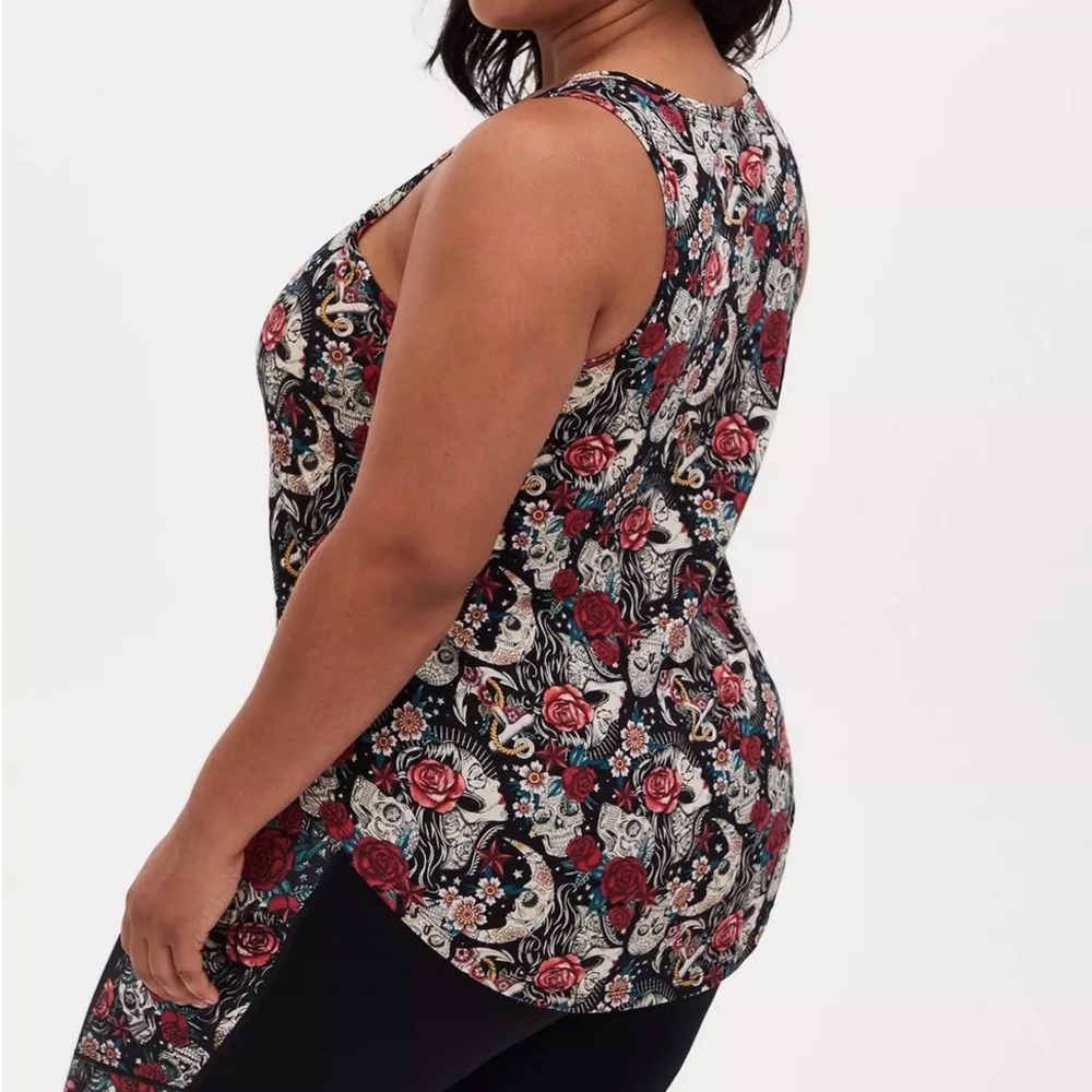 Torrid NWT Size 3 22-24. Performance Cotton Tank-racerback. Tattoo Skull Print
